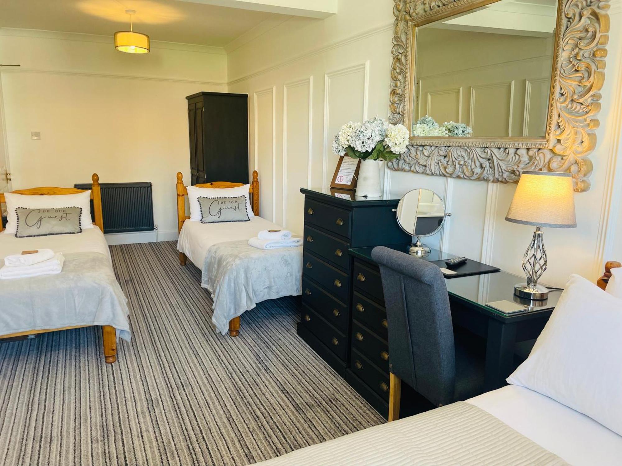 The Limes Hotel Swanage Eksteriør billede